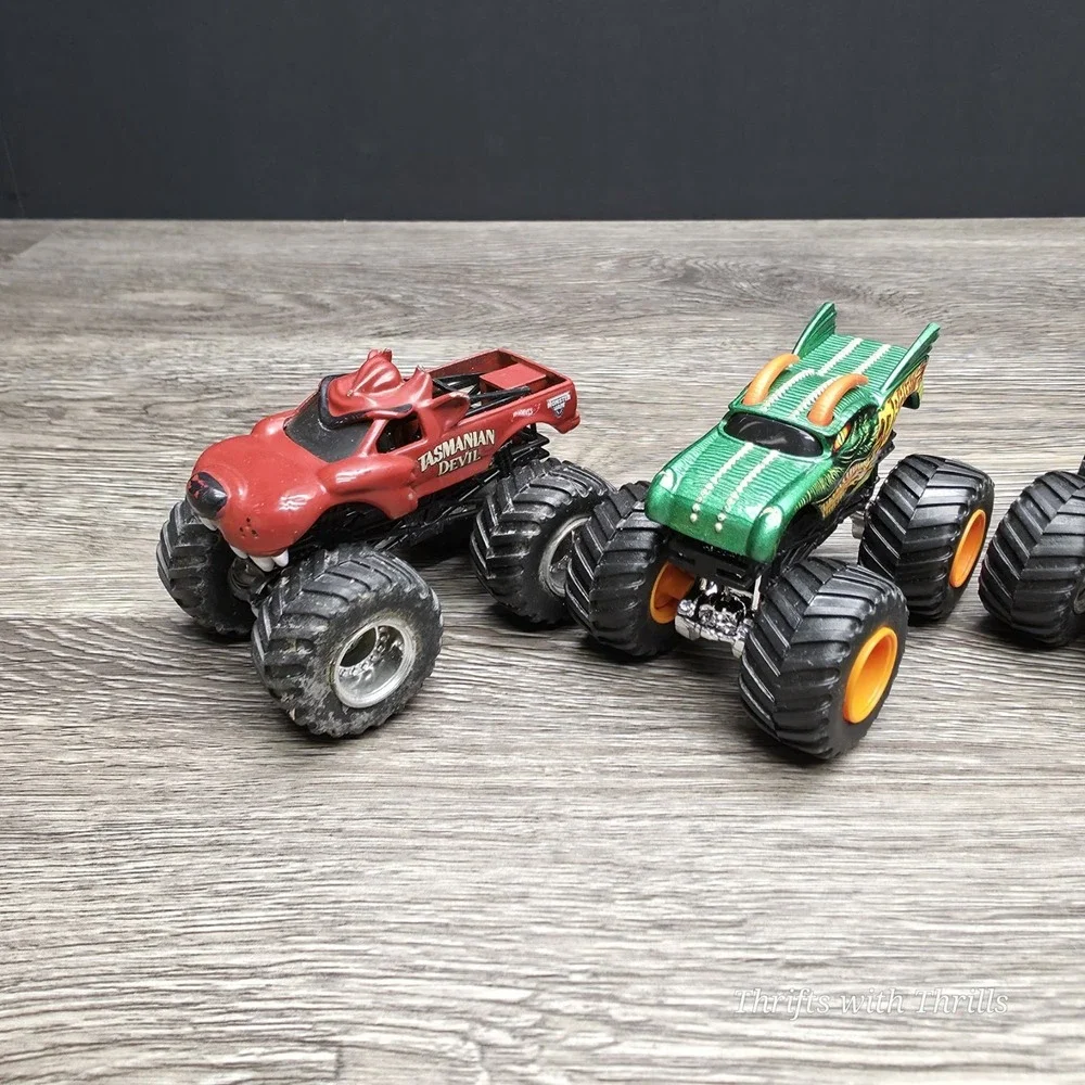 Hot Wheels Monster Jam Trucks - Set Of 5 - Grave Digger, Taz,‎ Mutt, Reptile, +